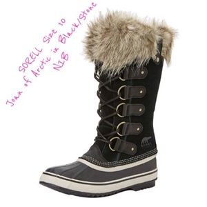 Sorel Joan of Arctic in Black/stone. NIB
